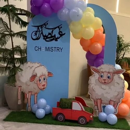 SSSSSSSSSAAAAAAA 🎈 ستاند العيد بتصميم ازرق – لمسة من السماء! 🎈