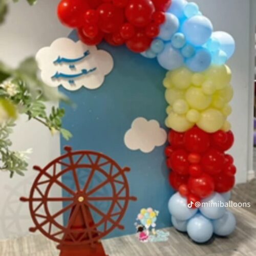 🎈 ستاند العيد بتصميم الغيمة – لمسة من السماء! 🎈
